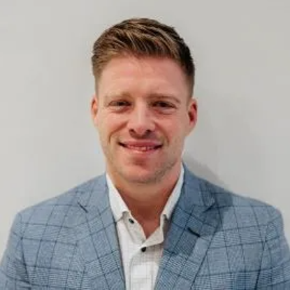 Aaron  Gilbert Photo